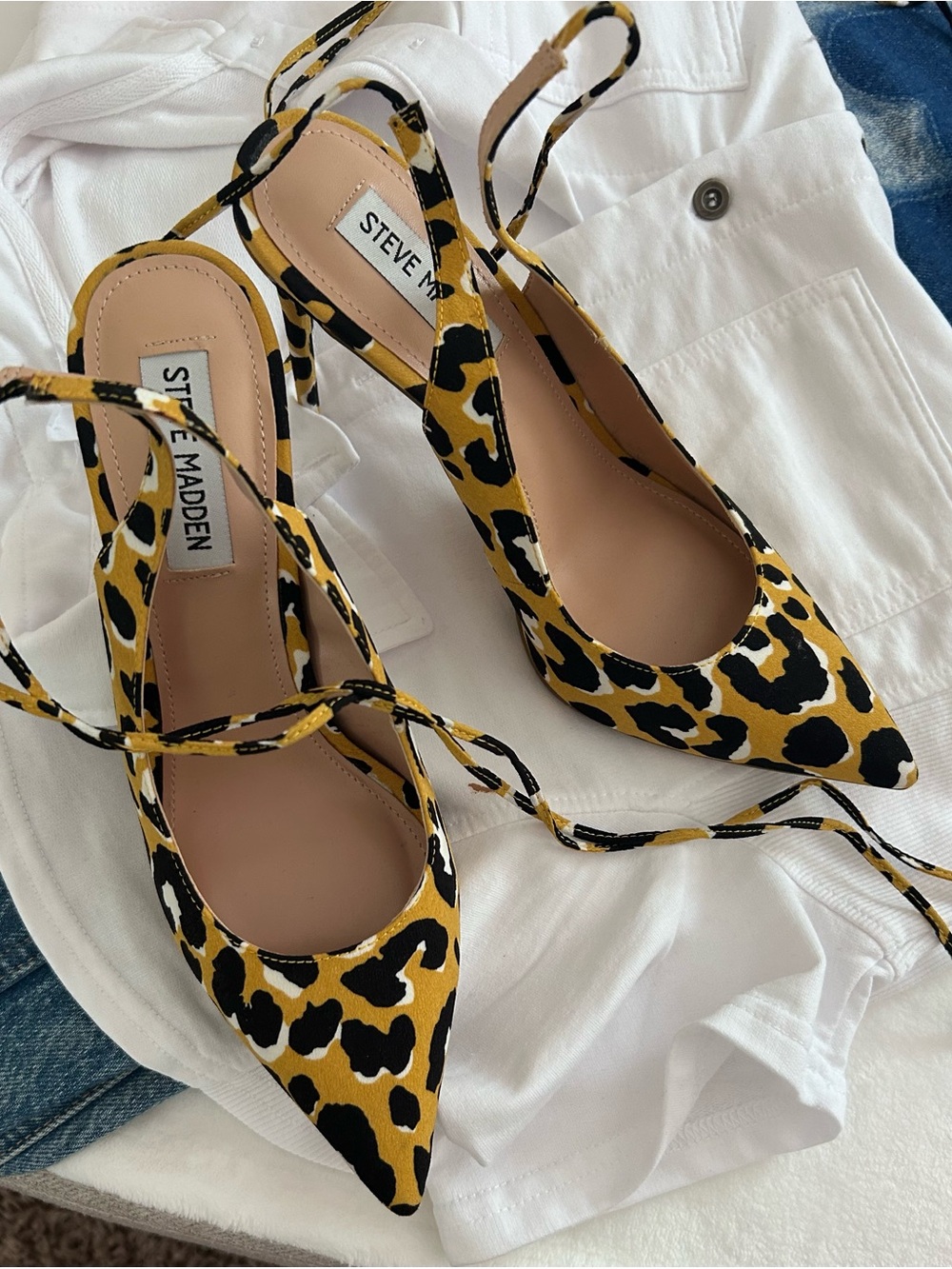 Steve Madden Leopard Lace-Up Pointed Heels - Yellow/Black/White NIB - Picture 14 of 15